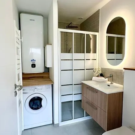 Levy - 1 Bedroom -